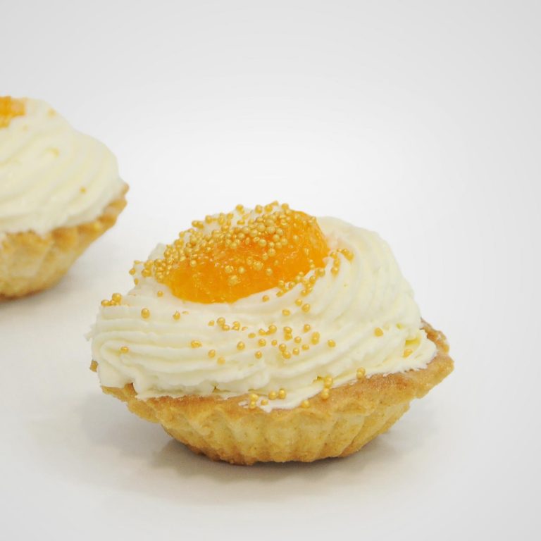 Babeczki ze śmietaną w ofercie Cukierni Tycner