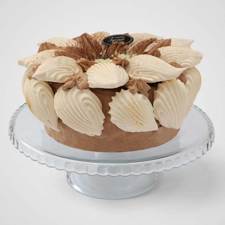 Tort bezowy w ofercie Cukierni Tycner
